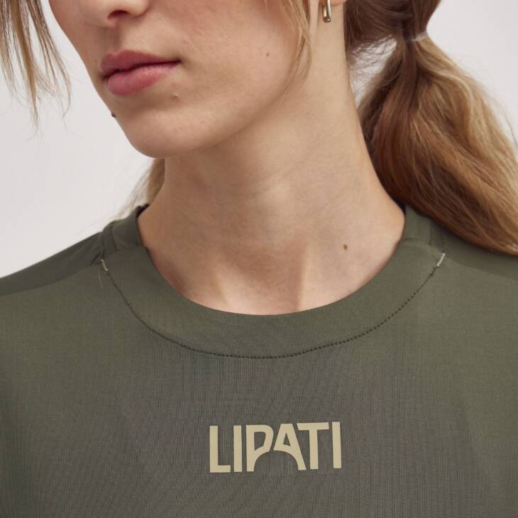 Lipati Moderate Half Zip Running Top - Image 9